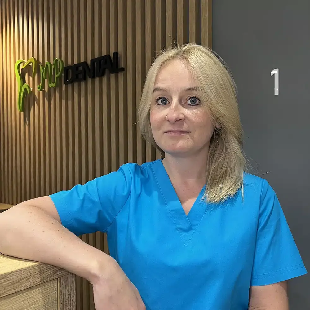 dr n. med. Julia Reymond, lekarz dentysta, specjalista chirurgii stomatologicznej w MPdental